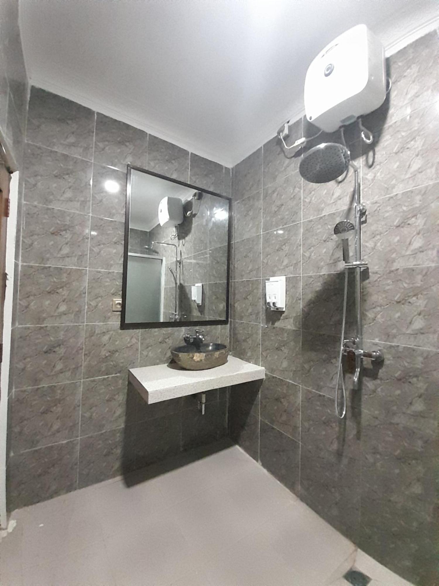 Hotel Green Prundi Labuan Bajo Εξωτερικό φωτογραφία